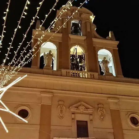 Del Centro *
